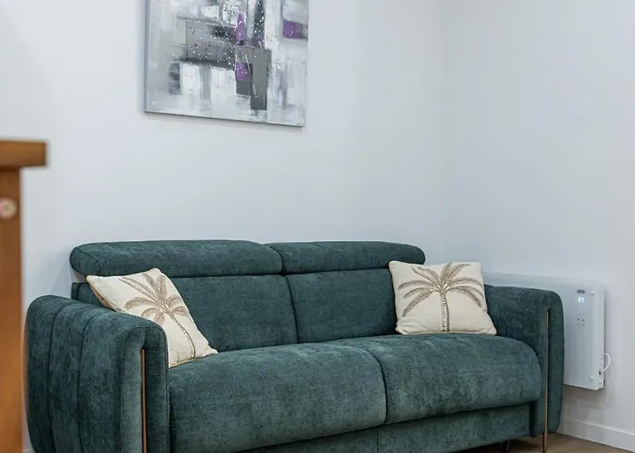 Calm & Cure - Proximity To Thermal Baths Apartment